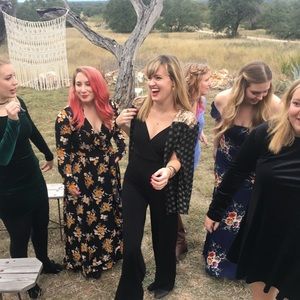 Meet your Posher, Laurel